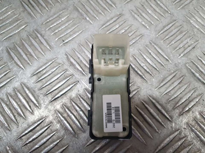 Recambio de mando elevalunas trasero derecho para dodge avenger sxt referencia OEM IAM 04602787AA  