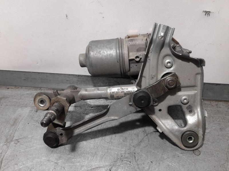 Recambio de motor limpia delantero para peugeot 5008 allure referencia OEM IAM 9671062380 1397220577 BOSCH DERECHO