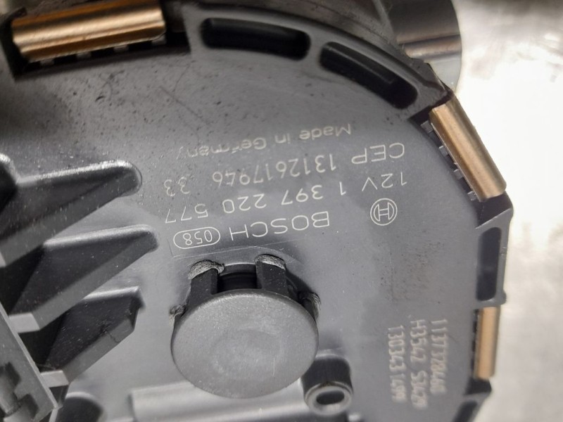 Recambio de motor limpia delantero para peugeot 5008 allure referencia OEM IAM 9671062380 1397220577 BOSCH DERECHO