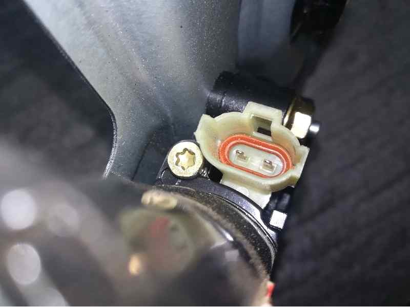 Recambio de elevalunas trasero derecho para hyundai tucson (jm) 2.0 crdi style referencia OEM IAM F00 1A2468 2 PINS ELECTRICO 83