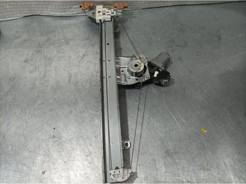 Recambio de elevalunas delantero derecho para nissan leaf acenta referencia OEM IAM 807313NA0A 2 PINS ELECTRICO 2 PINS