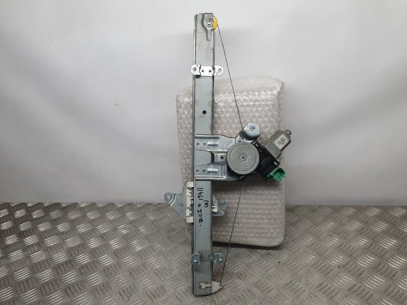 Recambio de elevalunas delantero izquierdo para nissan leaf acenta referencia OEM IAM SIN REF  ELECTRICO