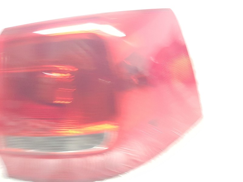 Recambio de piloto trasero derecho exterior para volkswagen sharan (7n1, 7n2) 2.0 tdi referencia OEM IAM 7N0945096D VALEO 895049