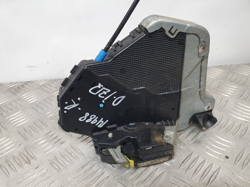 Recambio de cerradura puerta delantera izquierda para toyota avensis (t27) active referencia OEM IAM SIN REF  10 PINES