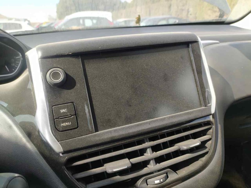 Recambio de sistema navegacion gps para peugeot 208 signature referencia OEM IAM 9825029180  