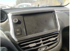 Recambio de sistema navegacion gps para peugeot 208 signature referencia OEM IAM 9825029180  