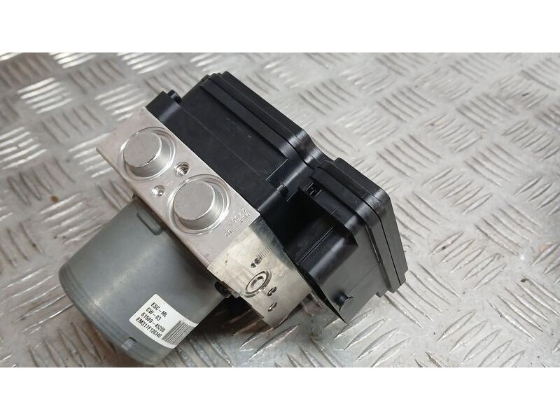 Recambio de abs para kia cee´d concept referencia OEM IAM 58900A2230 MOBIS A258920800