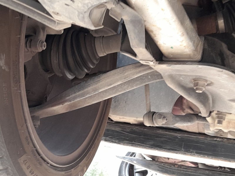 Recambio de brazo suspension inferior delantero derecho para citroën c4 ii (nc_) 1.6 bluehdi 100 referencia OEM IAM 1643189180  