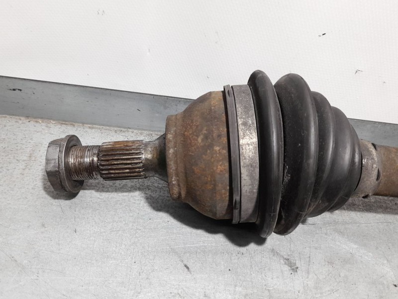 Recambio de transmision delantera derecha para peugeot 5008 allure referencia OEM IAM 9661107480  