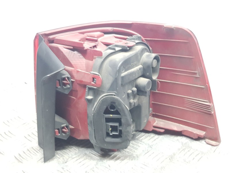 Recambio de piloto trasero izquierdo exterior para volkswagen sharan (7n1, 7n2) 2.0 tdi referencia OEM IAM 7N0945095D VALEO 8950