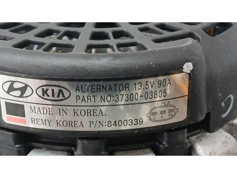 Recambio de alternador para kia cee´d concept referencia OEM IAM 3730003805 REMY 8400339