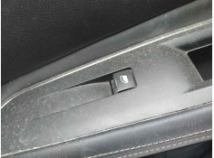 MANDO ELEVALUNAS DELANTERO DERECHO 98044803ZD 