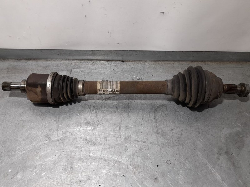 Recambio de transmision delantera izquierda para peugeot 5008 allure referencia OEM IAM 9661107380  