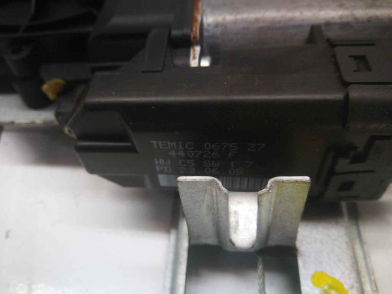 Recambio de elevalunas trasero derecho para renault megane ii berlina 5p 1.6 16v referencia OEM IAM 440726F 440726F 6 PINS