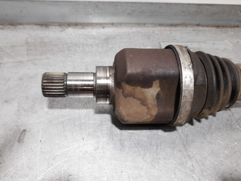 Recambio de transmision delantera izquierda para peugeot 5008 allure referencia OEM IAM 9661107380  