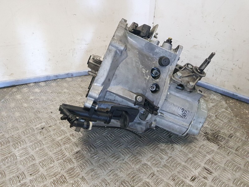 Recambio de caja cambios para citroën c4 ii (nc_) 1.6 bluehdi 100 referencia OEM IAM 20ET16 5VELOCIDADES 8009573B