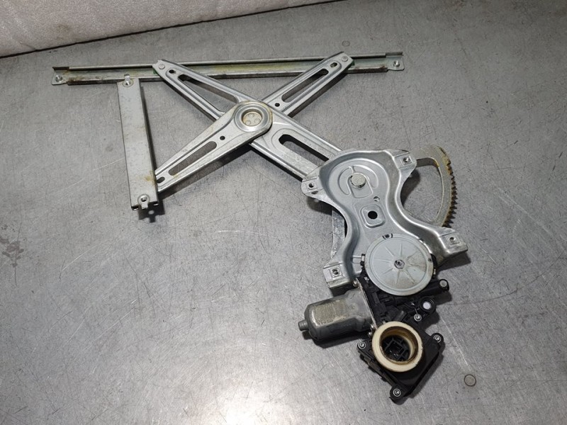 Recambio de elevalunas delantero derecho para toyota avensis (t27) active referencia OEM IAM SIN REF  ELECTRICO 10 PINES