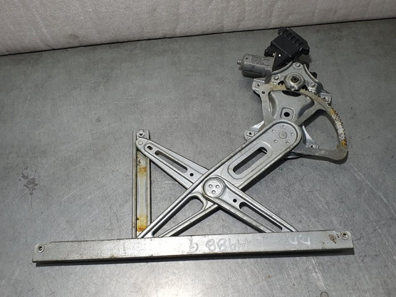 Recambio de elevalunas delantero derecho para toyota avensis (t27) active referencia OEM IAM SIN REF  ELECTRICO 10 PINES