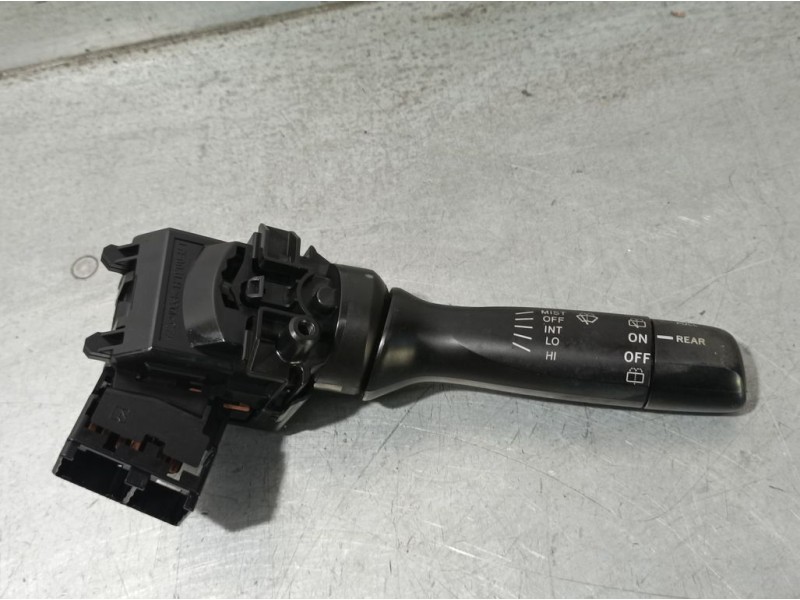 Recambio de mando limpia para toyota yaris (ksp9/scp9/nlp9) básico referencia OEM IAM 846520D030  