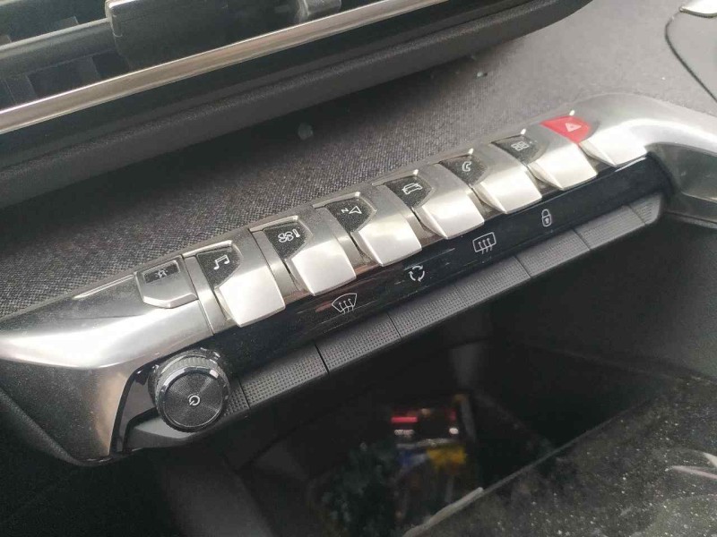 Recambio de mando multifuncion para peugeot 3008 gt-line referencia OEM IAM 98249156DX  C/ MANDO CLIMA , NAVEGACION , VOLUMEN , 
