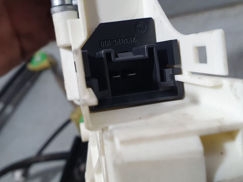 Recambio de elevalunas delantero derecho para audi a1 sportback (8xa) ambition referencia OEM IAM 8X4837462 1021928546105 BROSE 