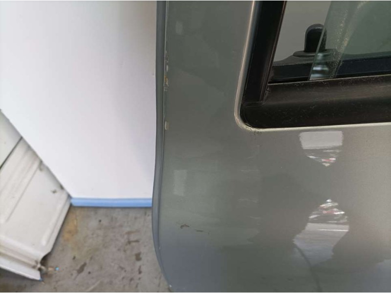 Recambio de puerta trasera izquierda para renault clio ii fase i (b/cbo) 1.9 d rn referencia OEM IAM 7751472475  TOCADA