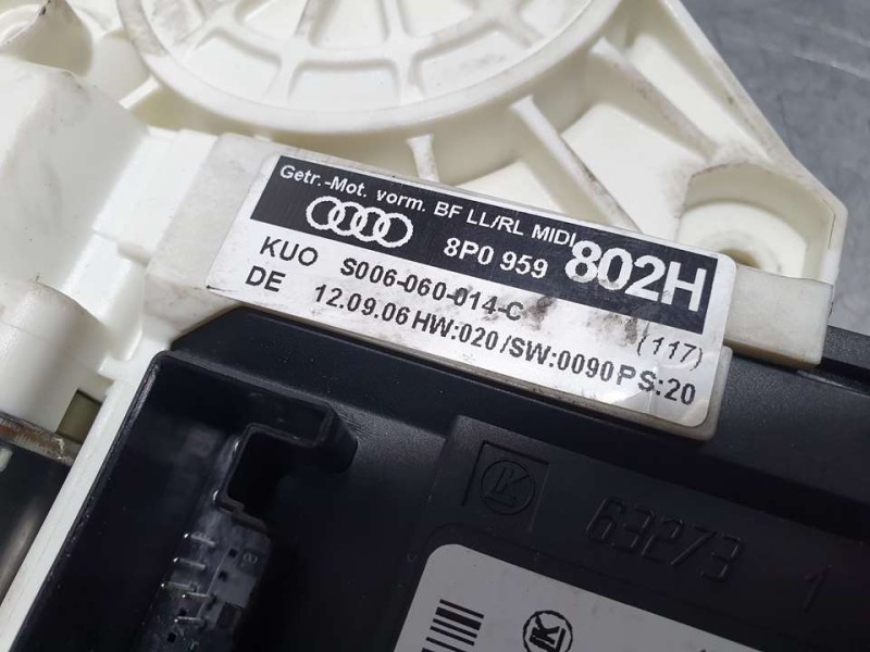 Recambio de motor elevalunas delantero derecho para audi a3 sportback (8p) 2.0 tdi ambiente referencia OEM IAM 8P0959802H S00606