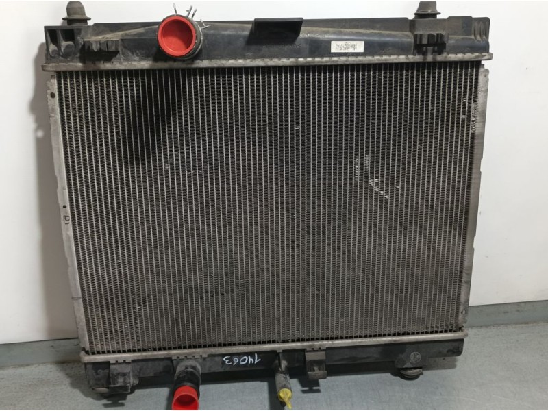 Recambio de radiador agua para toyota yaris (ksp9/scp9/nlp9) básico referencia OEM IAM 4221333843  