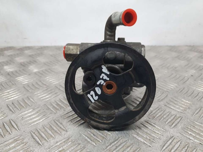 Recambio de bomba direccion para dodge avenger sxt referencia OEM IAM 73142748  