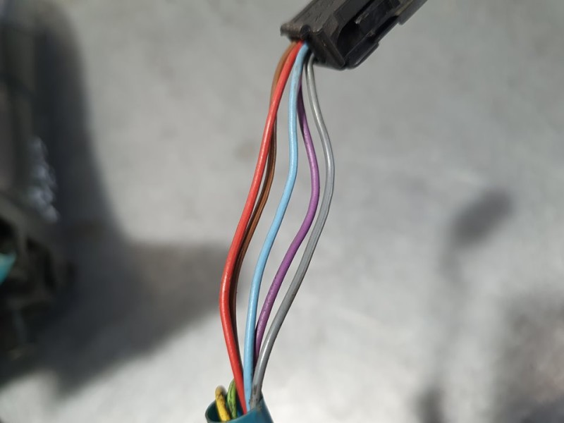 Recambio de retrovisor izquierdo para citroën c5 break 2.0 hdi premier referencia OEM IAM SIN REF  ELECTRICO 5 Y 2 CABLES