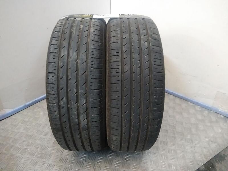 Recambio de neumatico pareja para neumaticos reutilizados - referencia OEM IAM 185601686H TOYO 185/60/16/86H