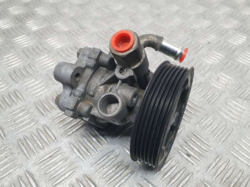 Recambio de bomba direccion para dodge avenger sxt referencia OEM IAM 73142748  