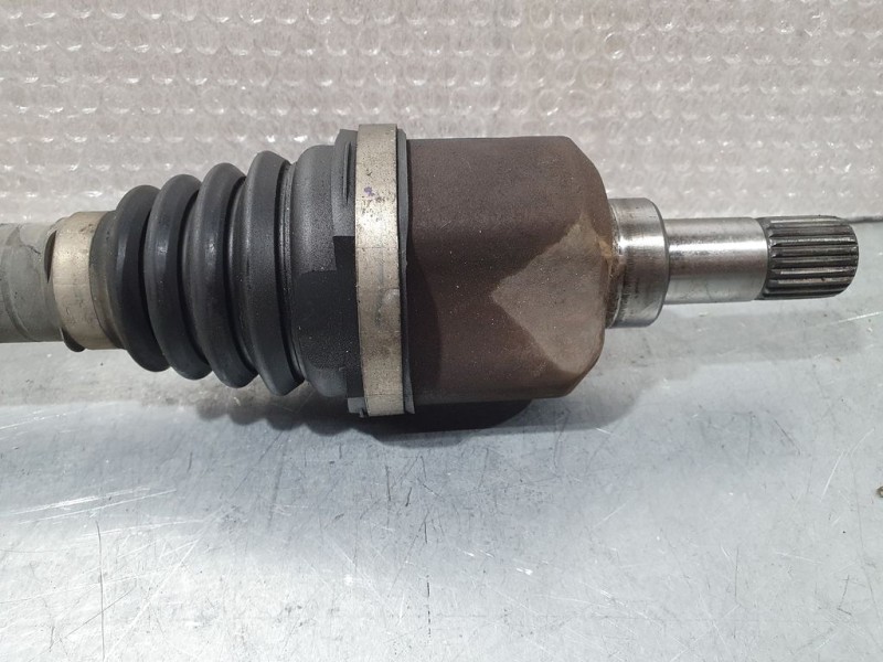 Recambio de transmision delantera izquierda para peugeot 208 access referencia OEM IAM 9656135280  