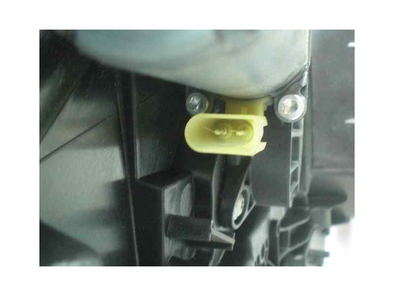 Recambio de elevalunas delantero derecho para ford fiesta (cbk) ambiente referencia OEM IAM 1567722  