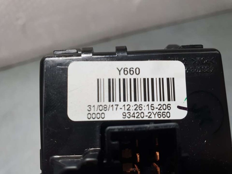 Recambio de mando limpia para kia cee´d concept referencia OEM IAM 934202Y660  