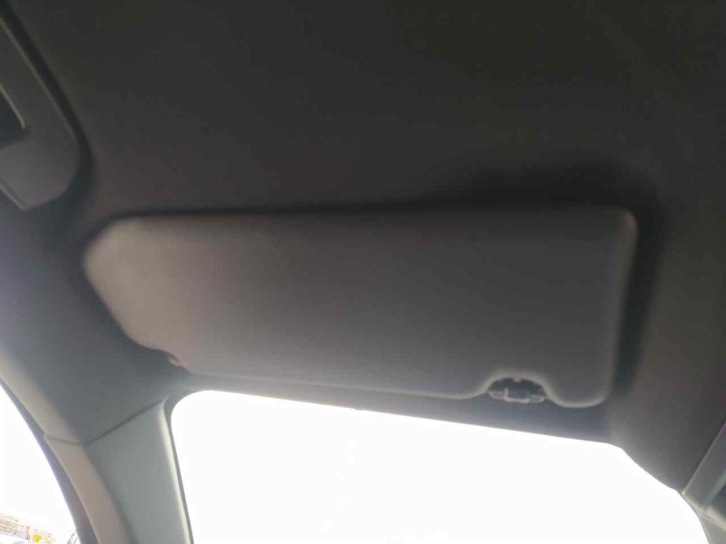 Recambio de parasol izquierdo para peugeot 3008 gt-line referencia OEM IAM 98284444PR  