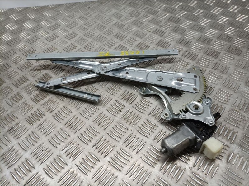 Recambio de elevalunas trasero izquierdo para nissan x-trail (t32) 360 referencia OEM IAM 827311BA0A 2621004660 ELECTRICO DENSO 