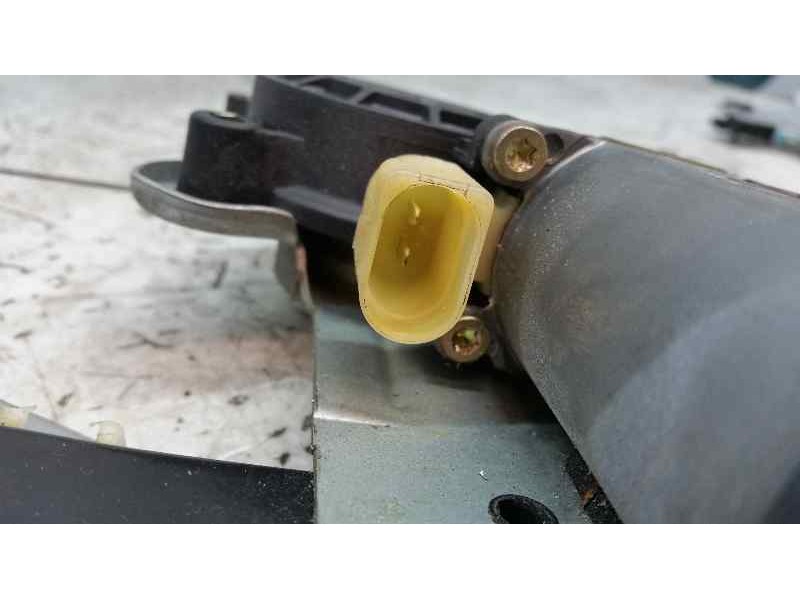 Recambio de elevalunas trasero derecho para volvo s60 berlina 2.4 (103kw) referencia OEM IAM 31253720  ELECTRICO