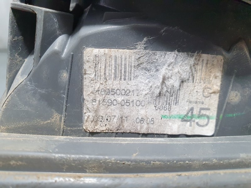 Recambio de piloto trasero izquierdo para toyota avensis (t27) active referencia OEM IAM 8159005100  INTERIOR