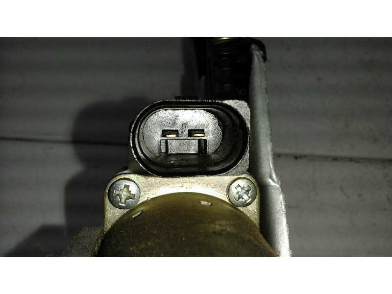 Recambio de elevalunas delantero derecho para ford focus berlina (cak) ghia referencia OEM IAM  2 PINS ELECTRICO