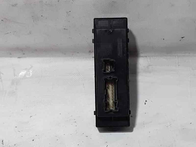 Recambio de mando elevalunas delantero izquierdo para nissan x-trail (t32) 360 referencia OEM IAM   