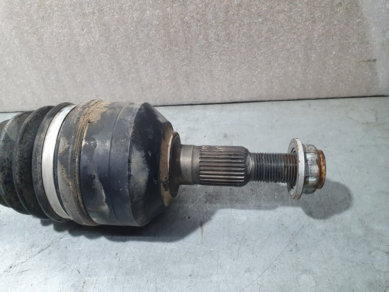 Recambio de transmision trasera izquierda para cadillac cts 4 puertas referencia OEM IAM 25772533  