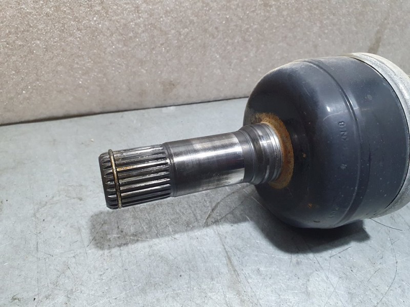 Recambio de transmision trasera izquierda para cadillac cts 4 puertas referencia OEM IAM 25772533  