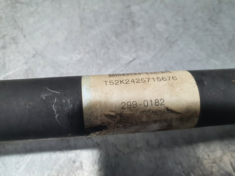 Recambio de transmision trasera izquierda para cadillac cts 4 puertas referencia OEM IAM 25772533  