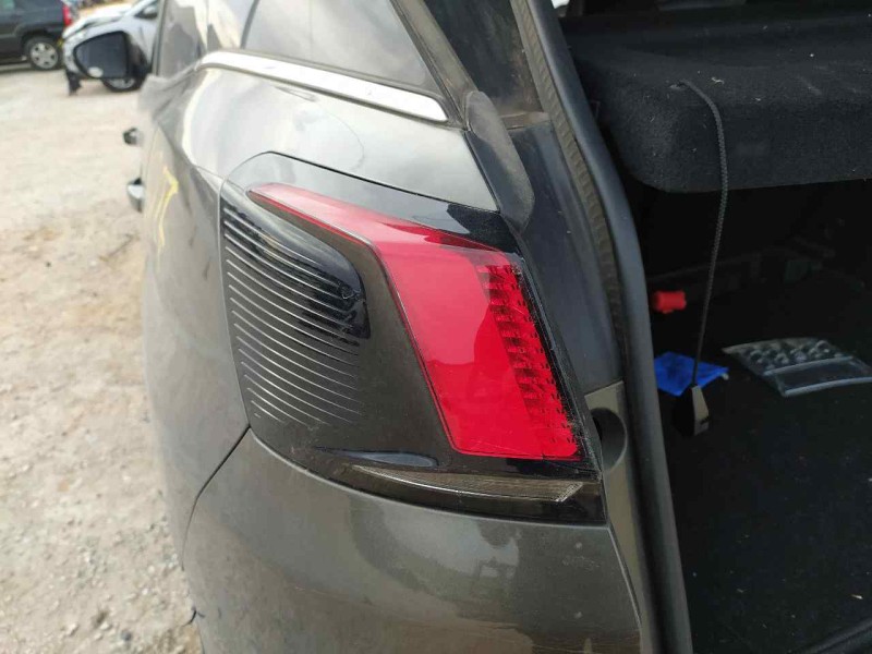 Recambio de piloto trasero izquierdo para peugeot 3008 gt-line referencia OEM IAM 9810477180  EXTERIOR