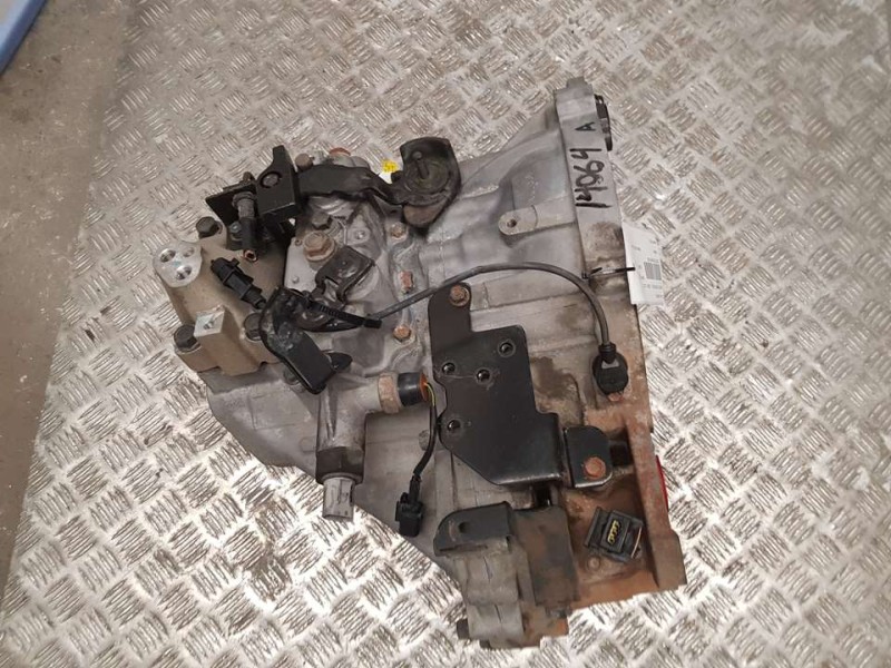 Recambio de caja cambios para kia rio 1.5 crdi ex2 referencia OEM IAM P51763 102069 5VELOCIDADES