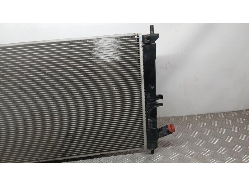 Recambio de radiador agua para kia cee´d concept referencia OEM IAM 253103X011  