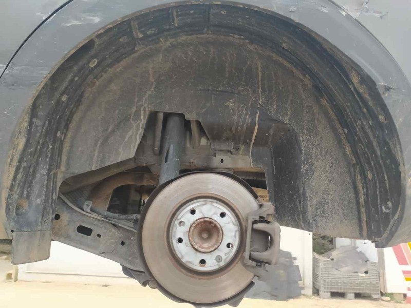 Recambio de plastico pase rueda tras. izq. para peugeot 3008 gt-line referencia OEM IAM 9810125680  