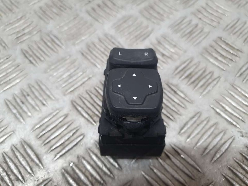 Recambio de mando retrovisor para hyundai kona pure referencia OEM IAM 3K548A1000  