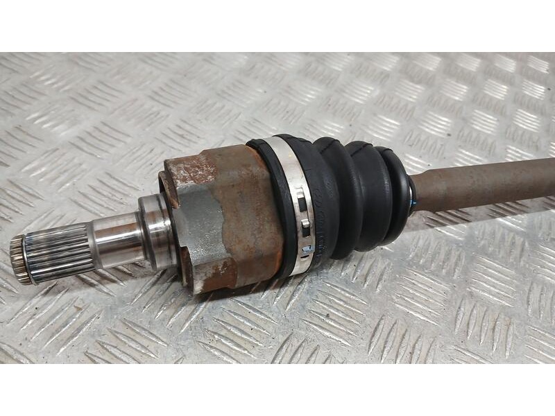 Recambio de transmision delantera derecha para kia cee´d concept referencia OEM IAM 49501A6300  